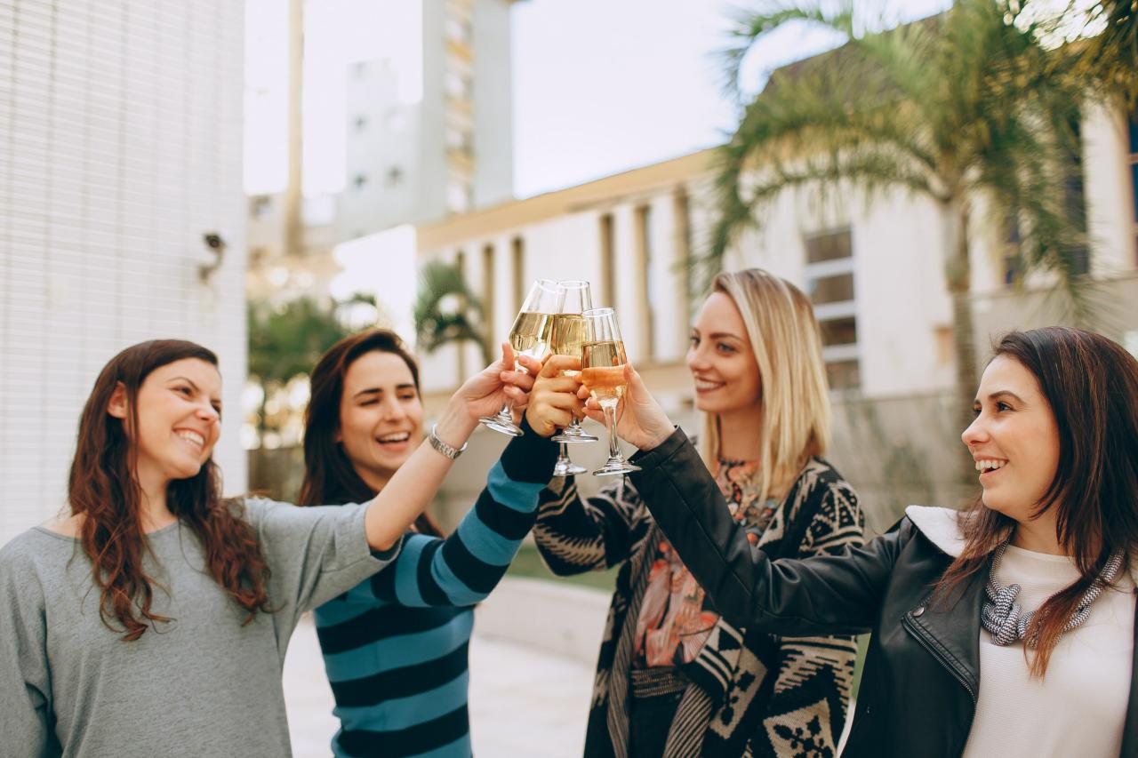 Ways To Cultivate Meaningful Relationships With Friends